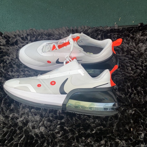 Sneakers - Picture 3 of 3